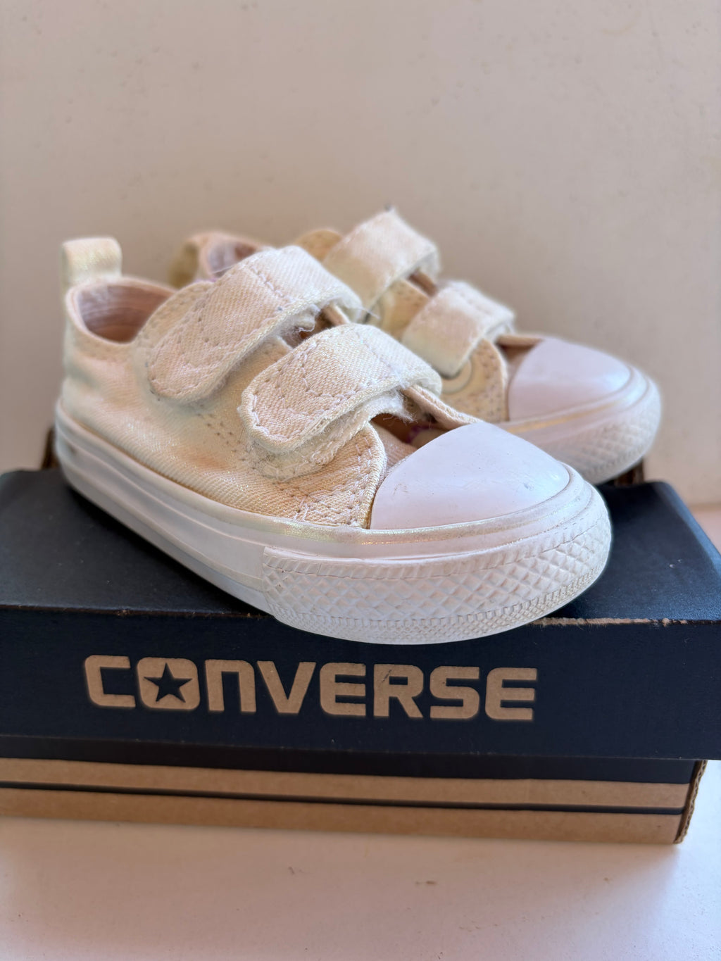 Converse toddler sneaker
