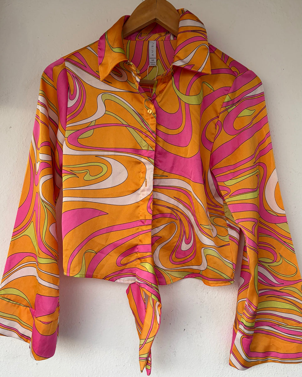 Retro-inspired Amisu shirt