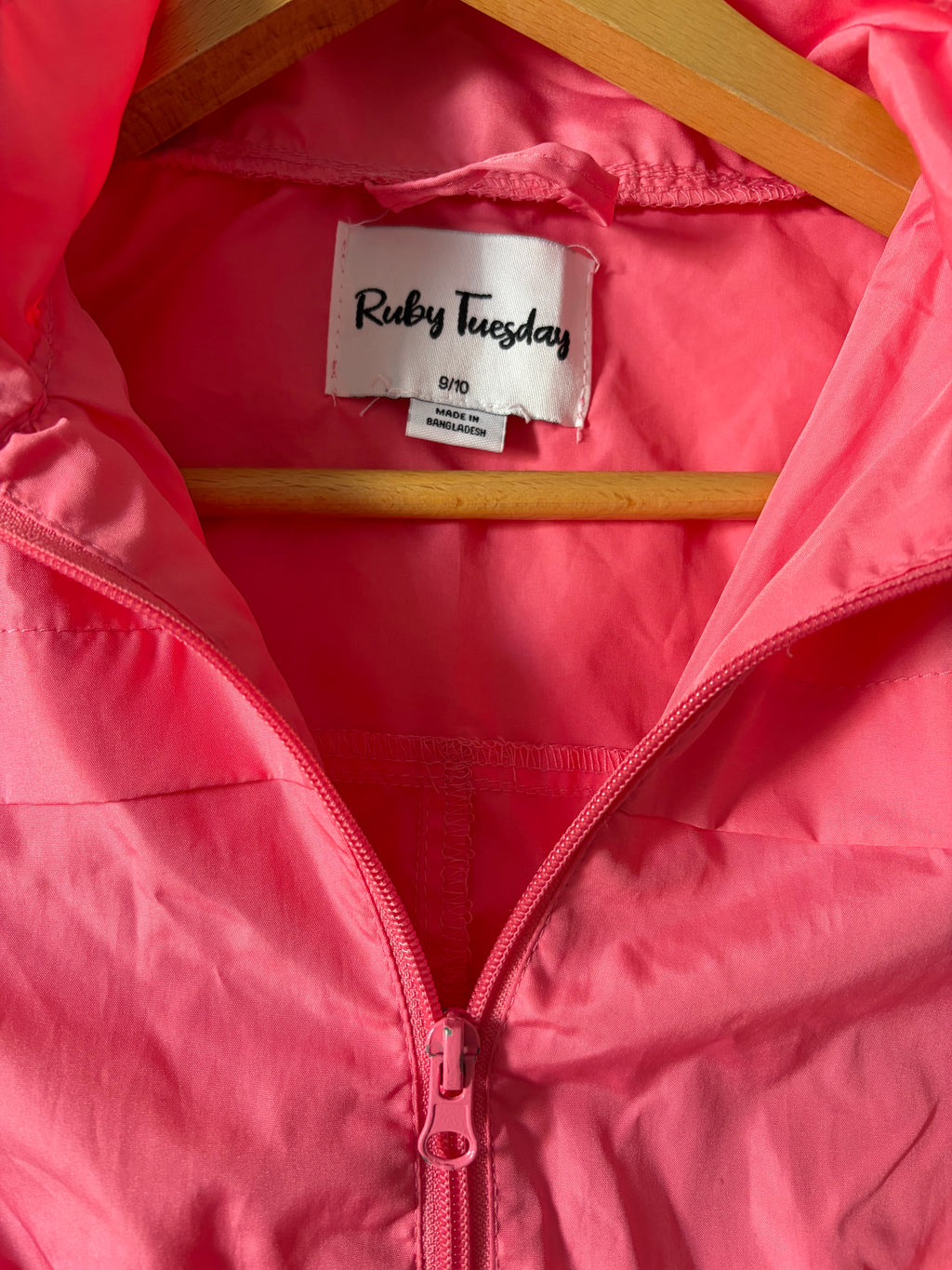 RUBY TUESDAY lightweight windbreaker rain jacket
