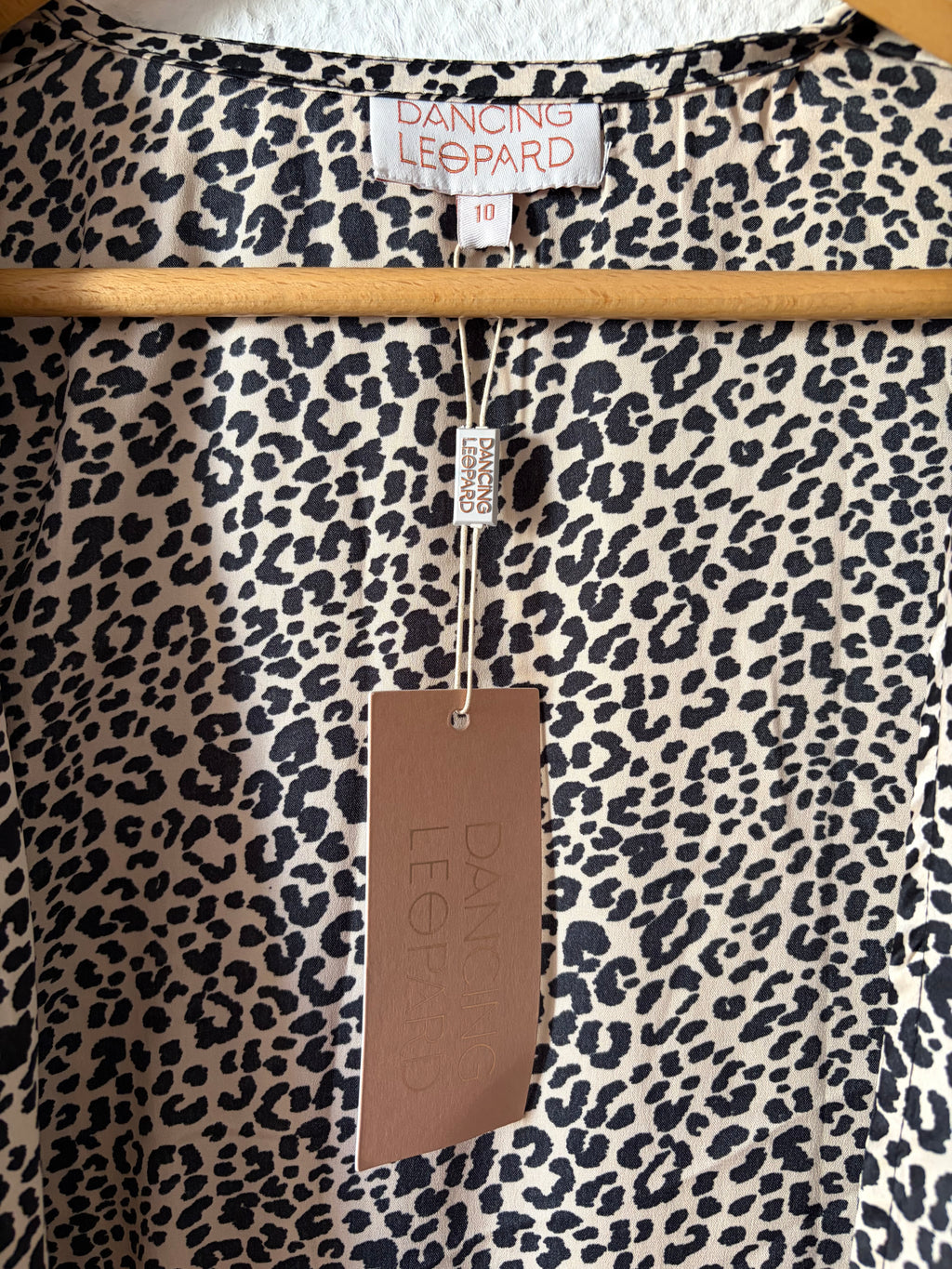 DANCING LEOPARD animalprint deess