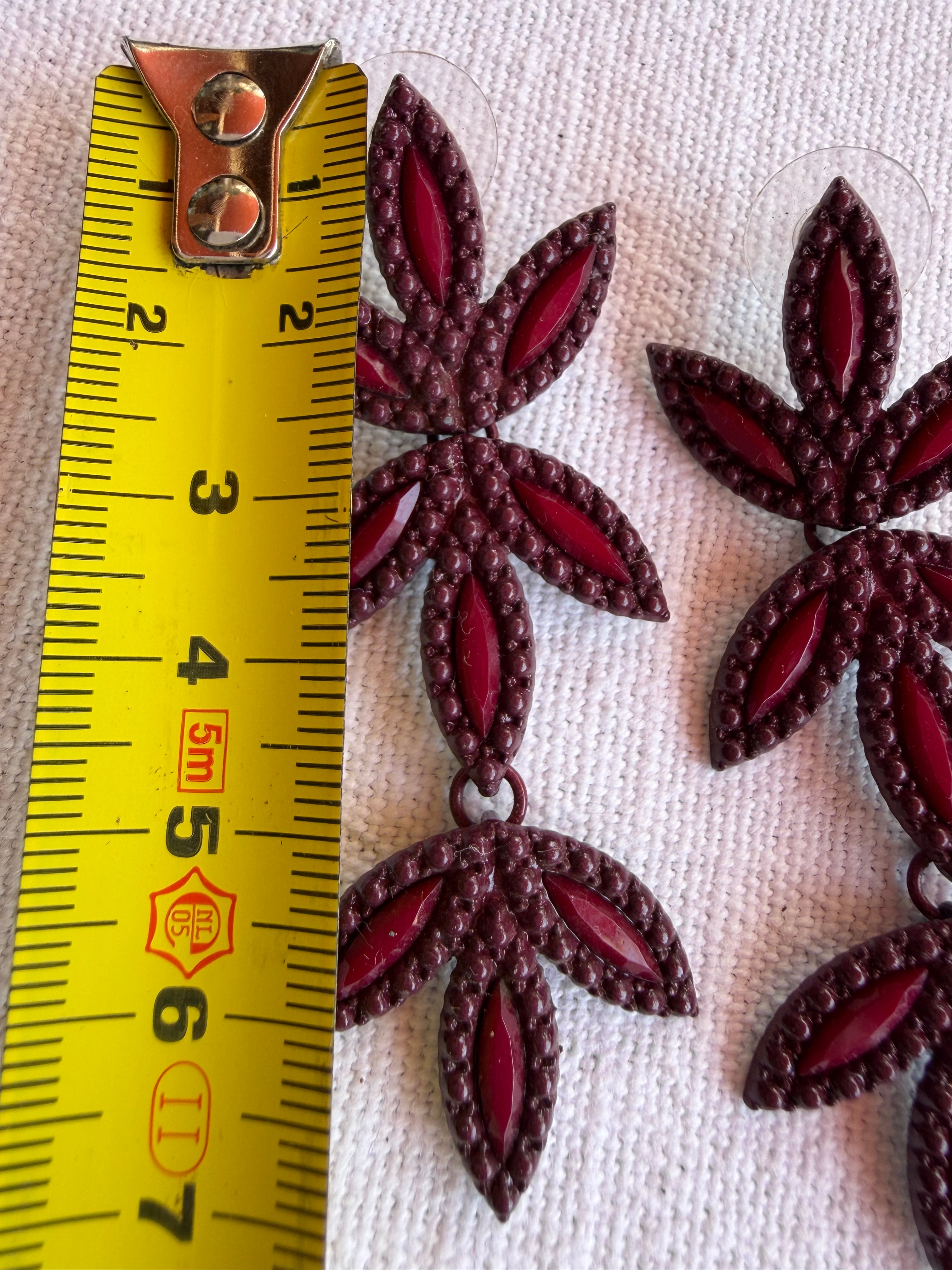 Flower drop earrings