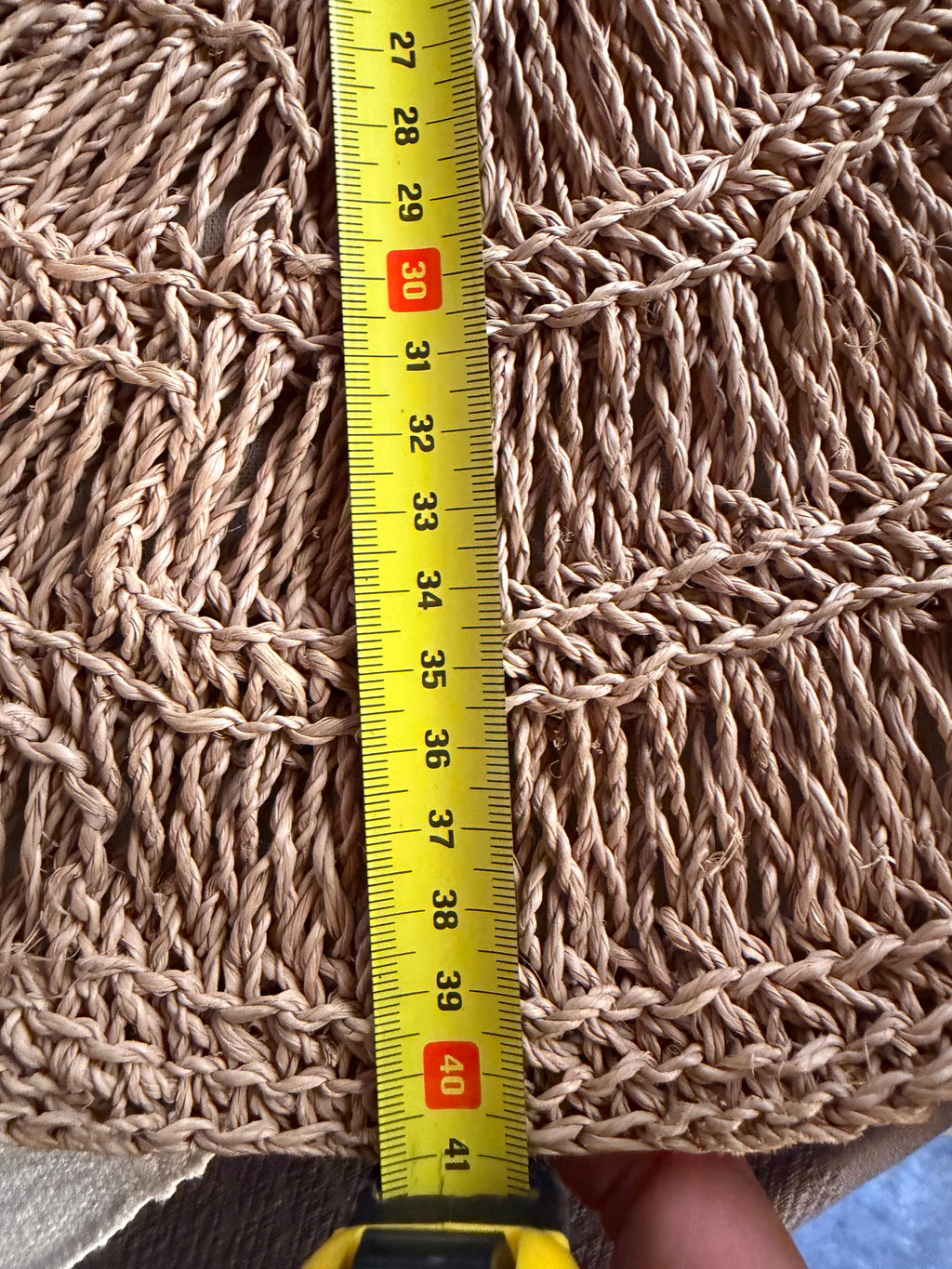 Round straw beach tote bag