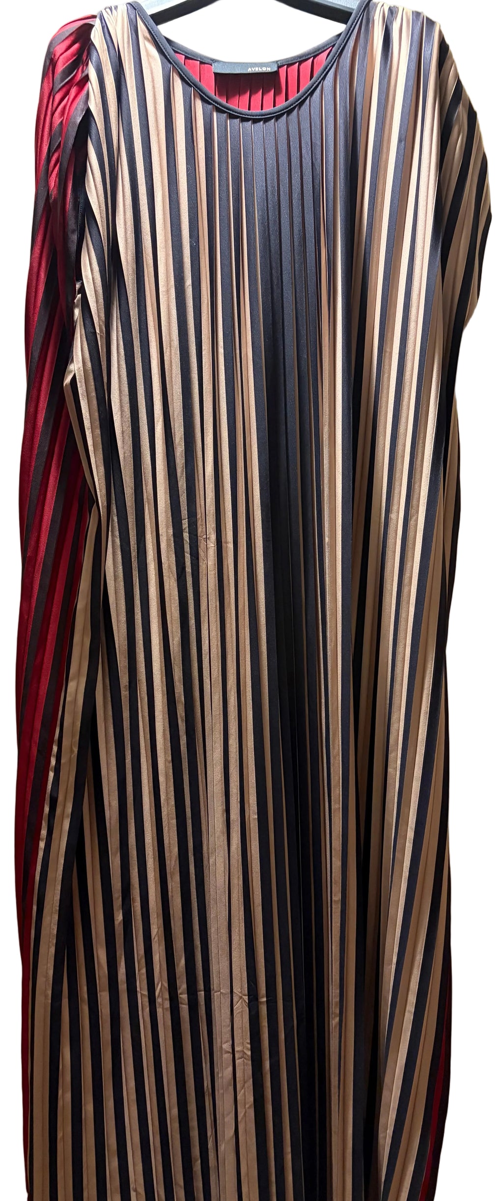 AVELON plissé pleated striped dress