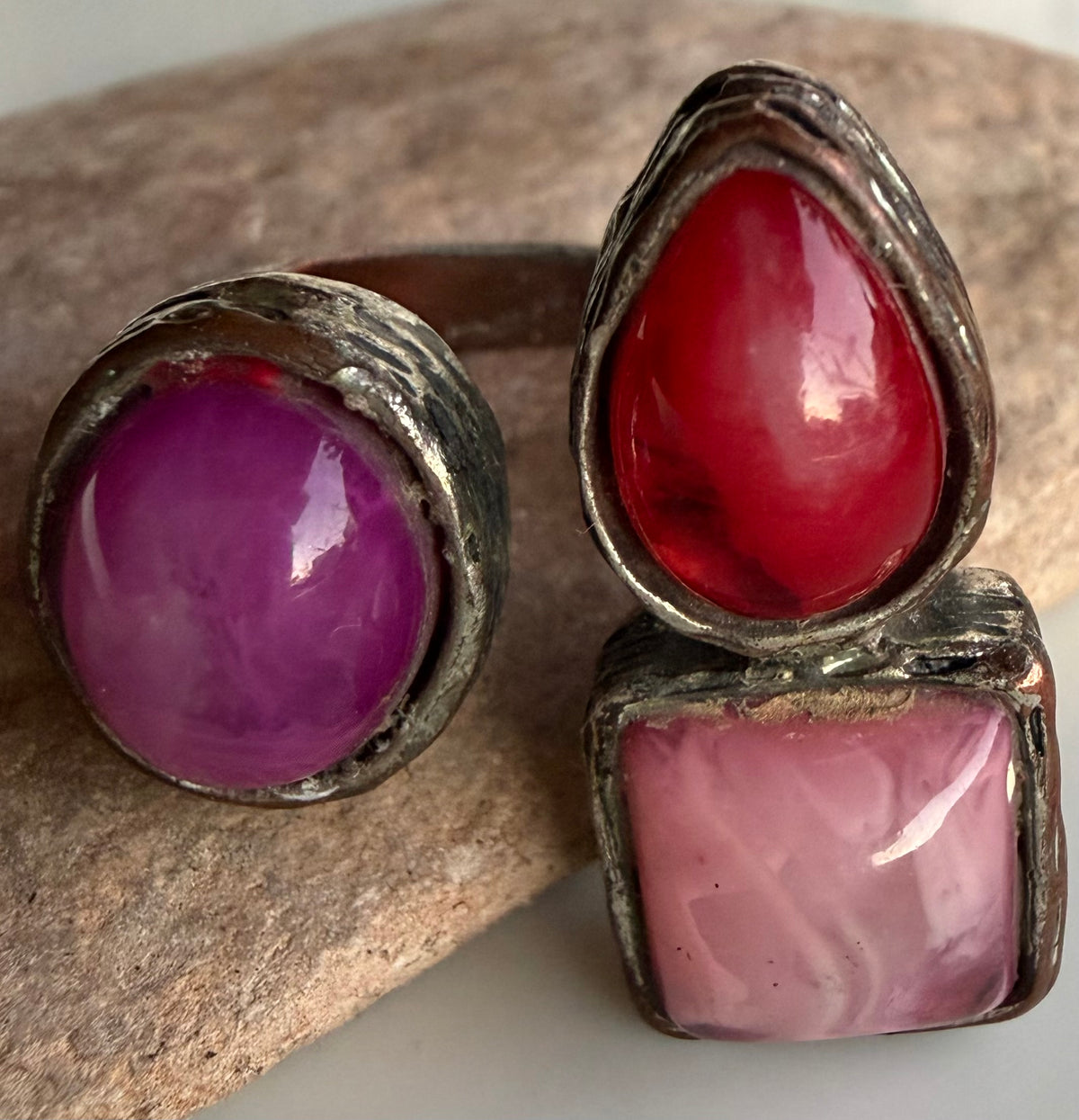 Rustic  design ring with three colored stone set