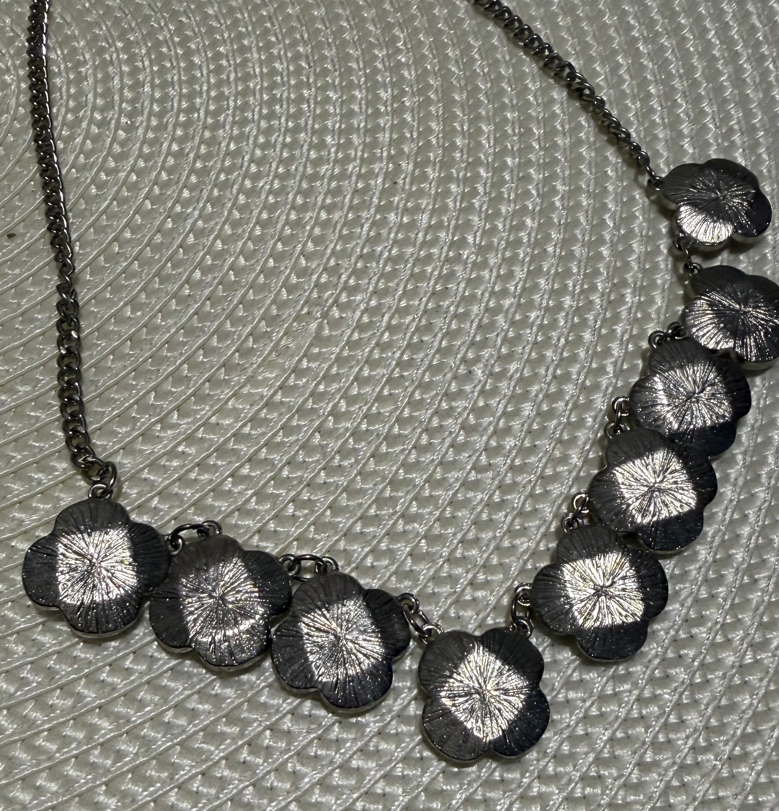 Floral necklace